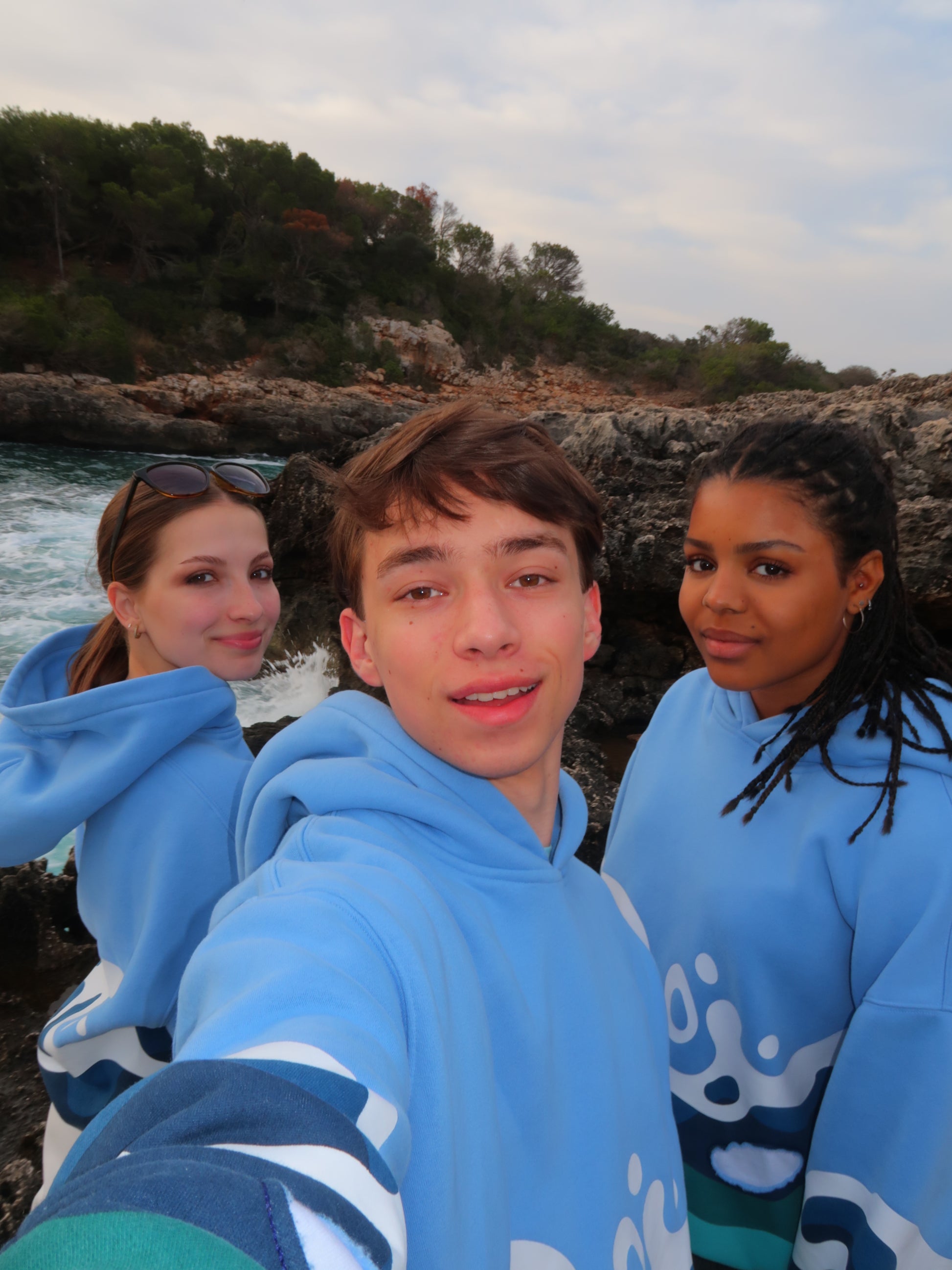 THE WAVE HOODIE (PŘEDPRODEJ) (9297767170384)