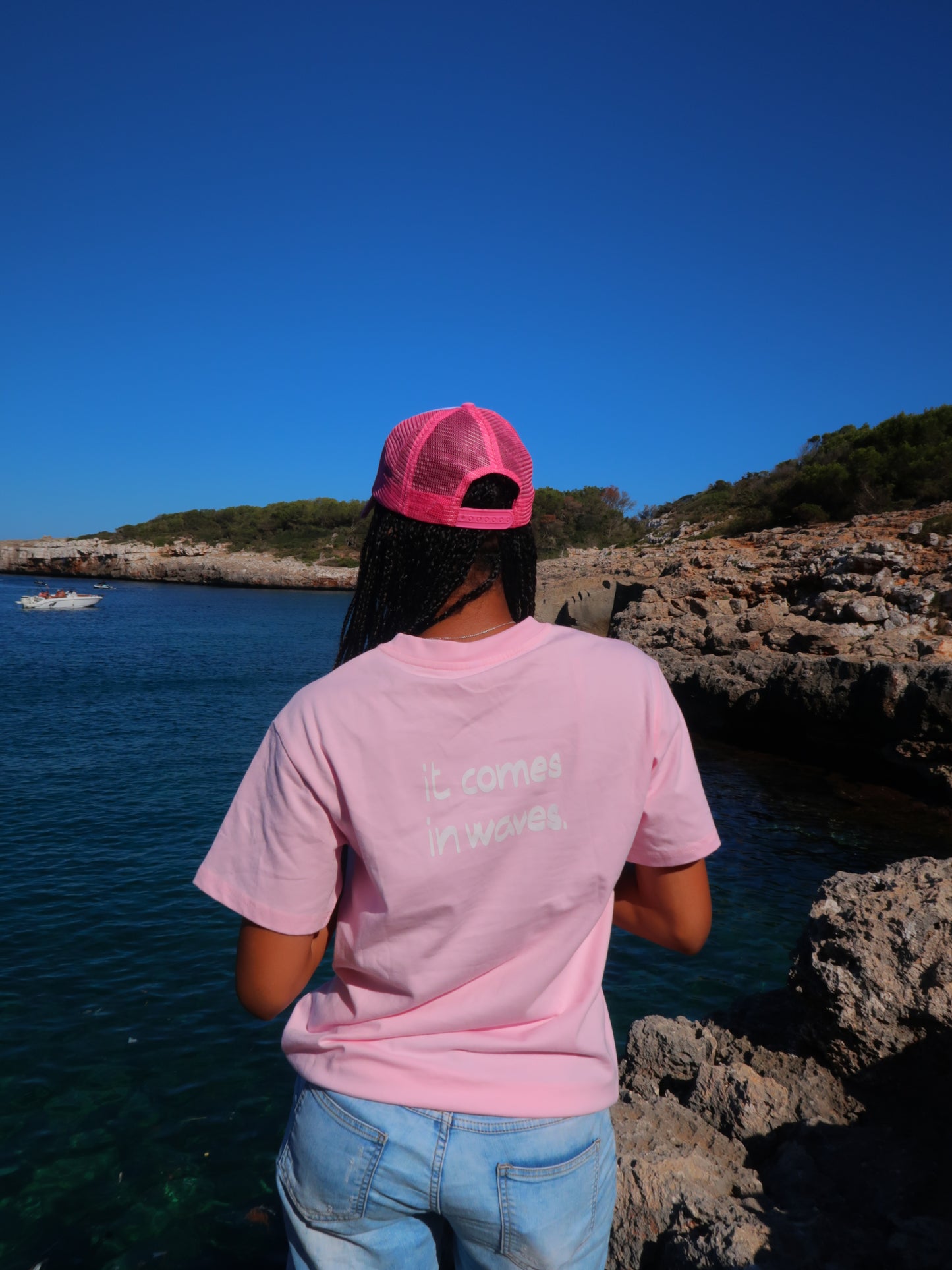 PINK TEE "IT COMES IN WAVES" (9300494516560)