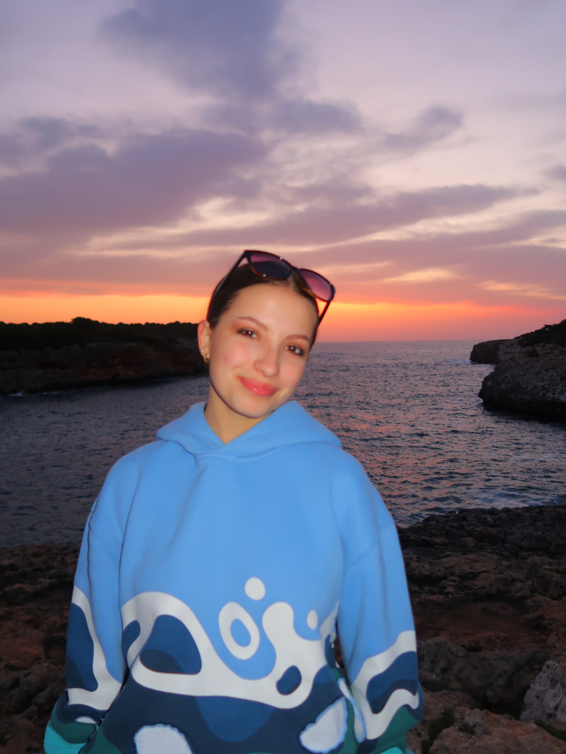 THE WAVE HOODIE (PŘEDPRODEJ) (9297767170384)