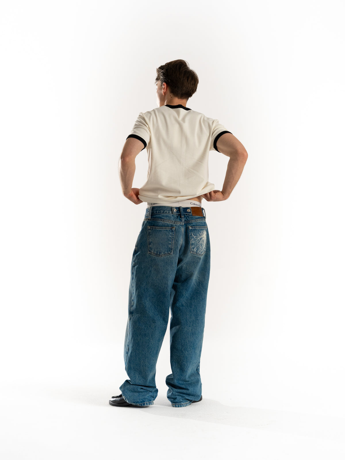 The Artisan Jeans (LIGHT)