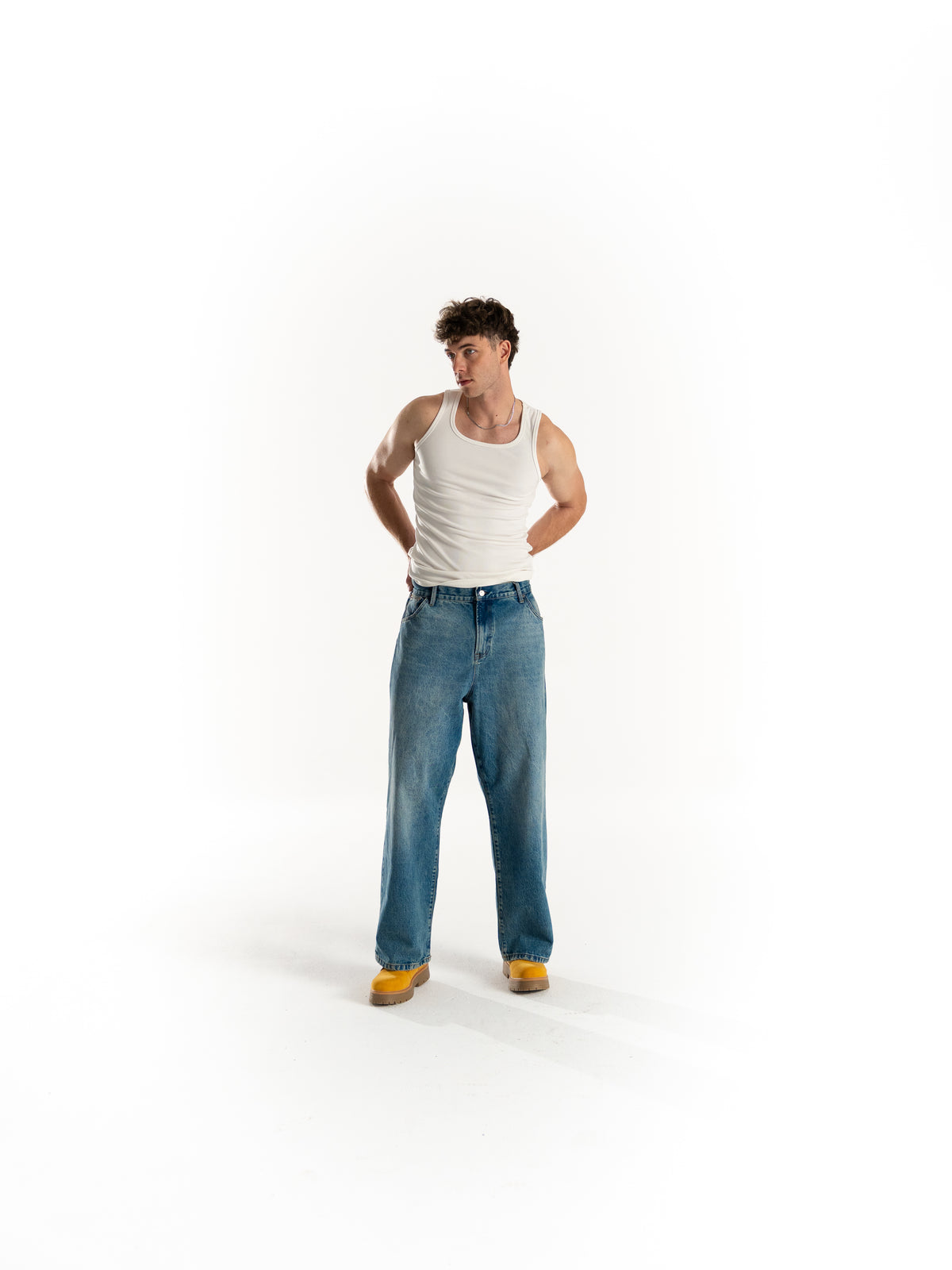 The Artisan Jeans (LIGHT)