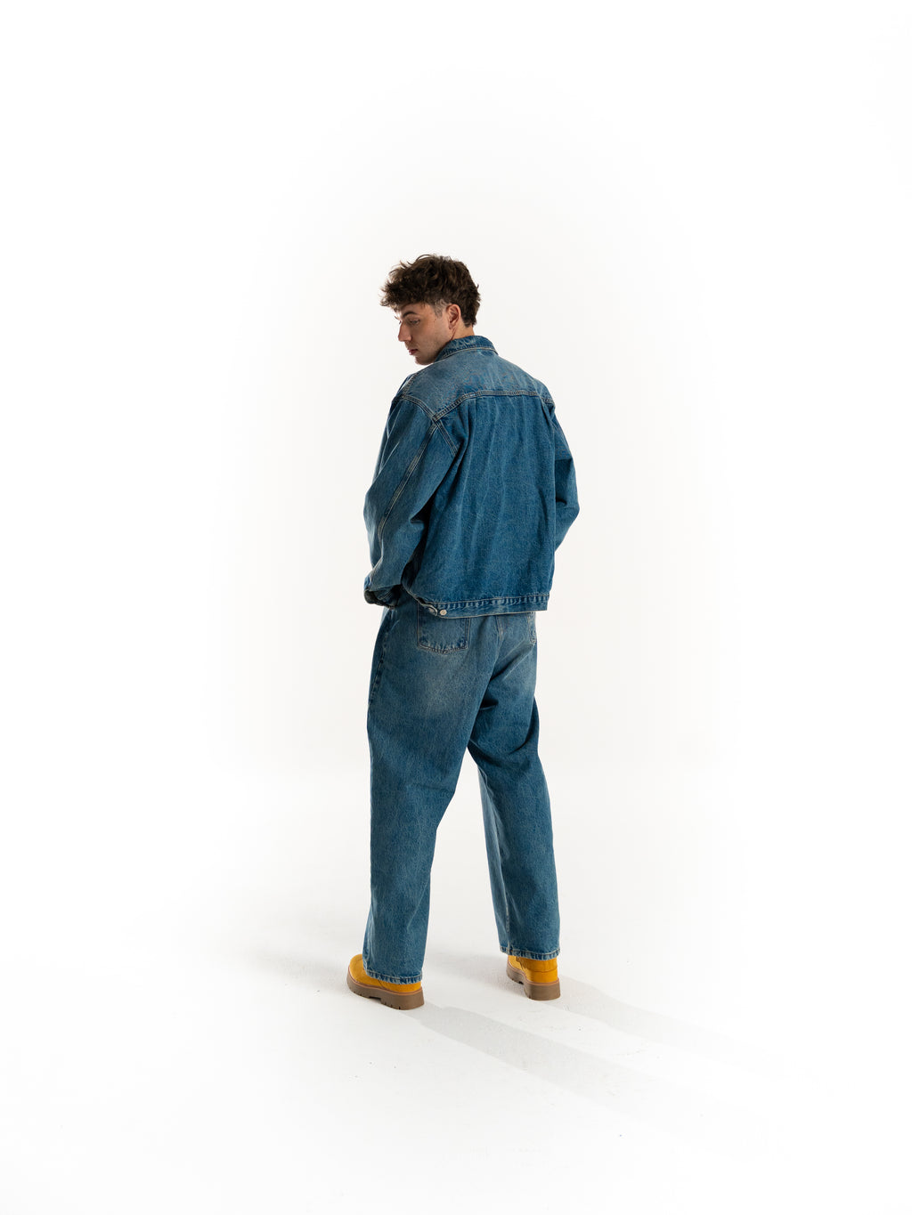 The Artisan denim jacket (LIGHT)