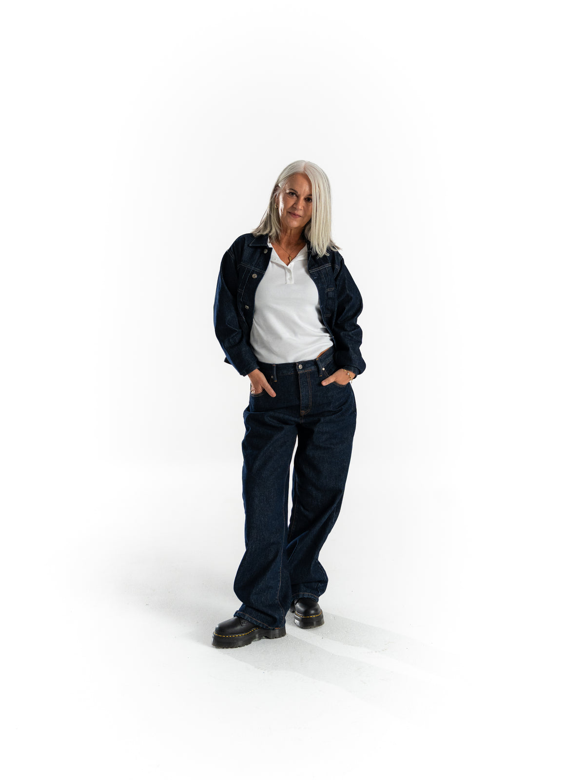 The Artisan Jeans (DARK)