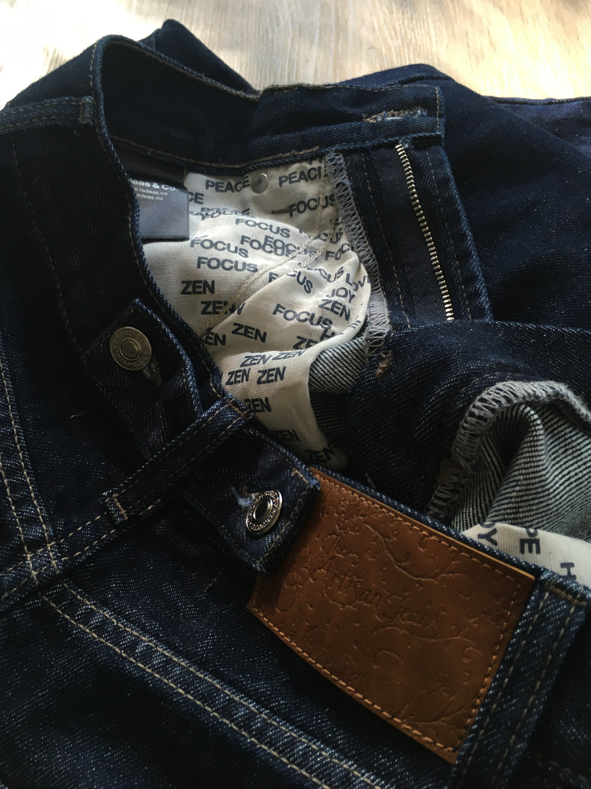 The Artisan Jeans (DARK)