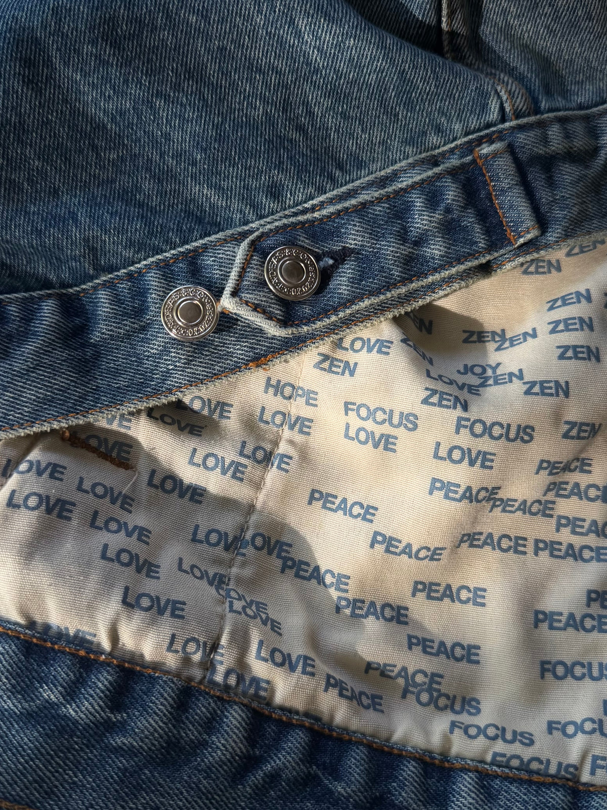 The Artisan denim jacket (LIGHT)