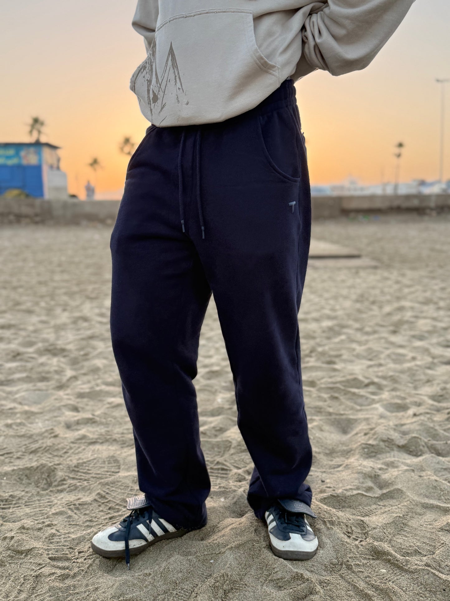 07 University sweatpants