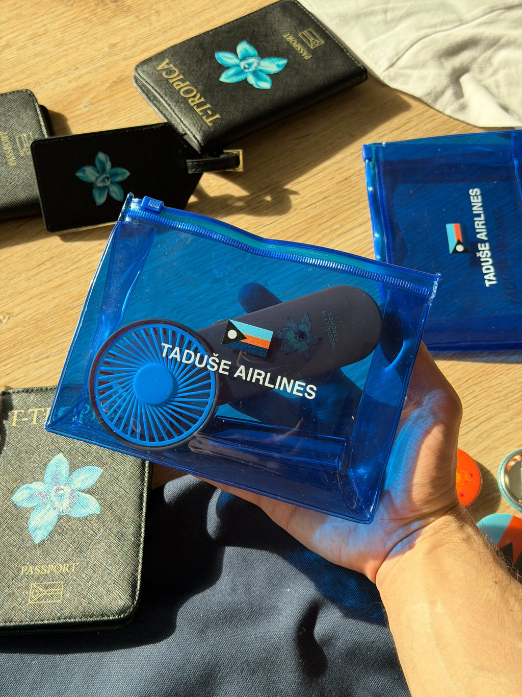 Taduše Airlines Beauty Kit (větráček+taška+lip balm)