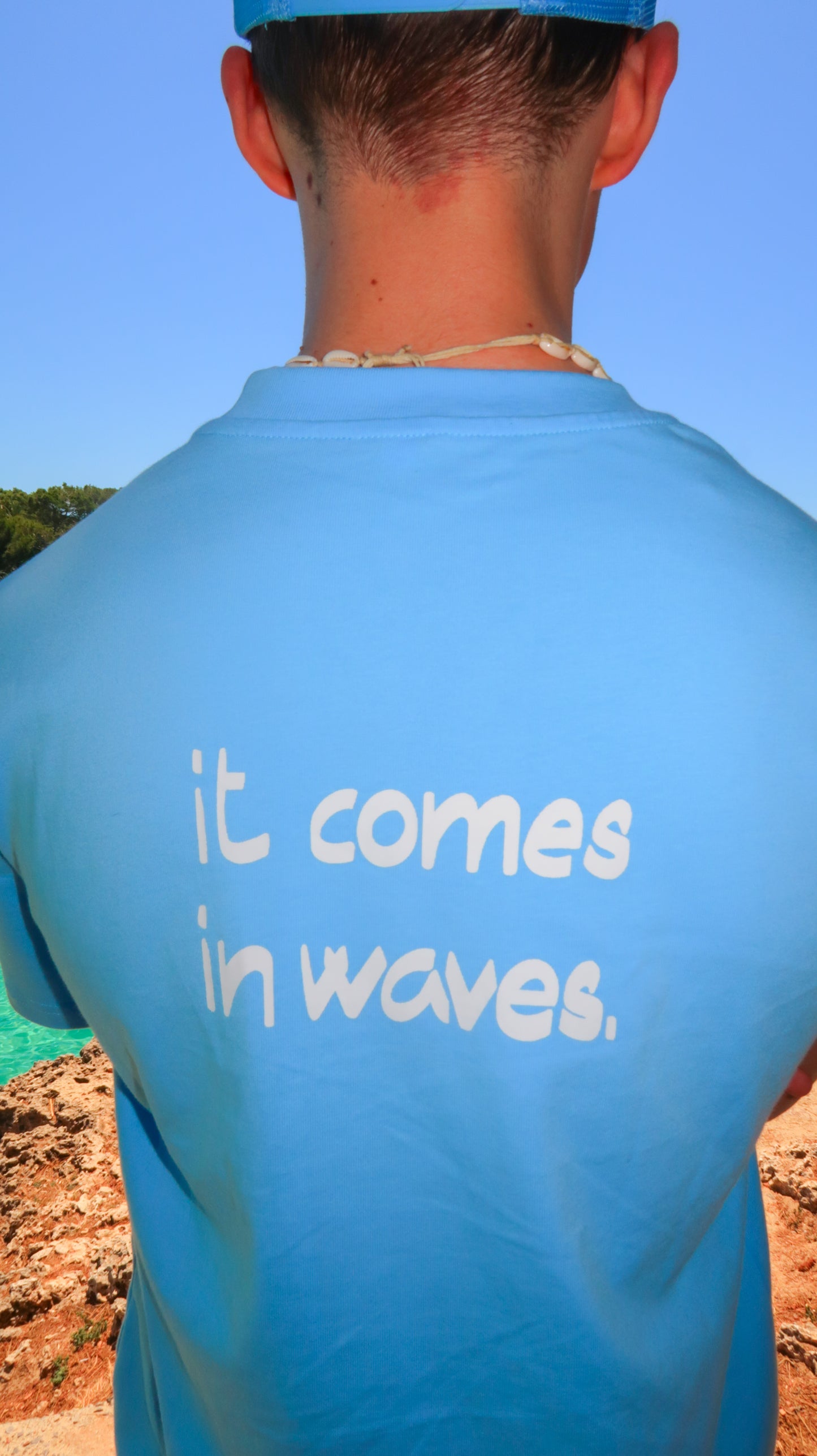 BLUE TEE "IT COMES IN WAVES"