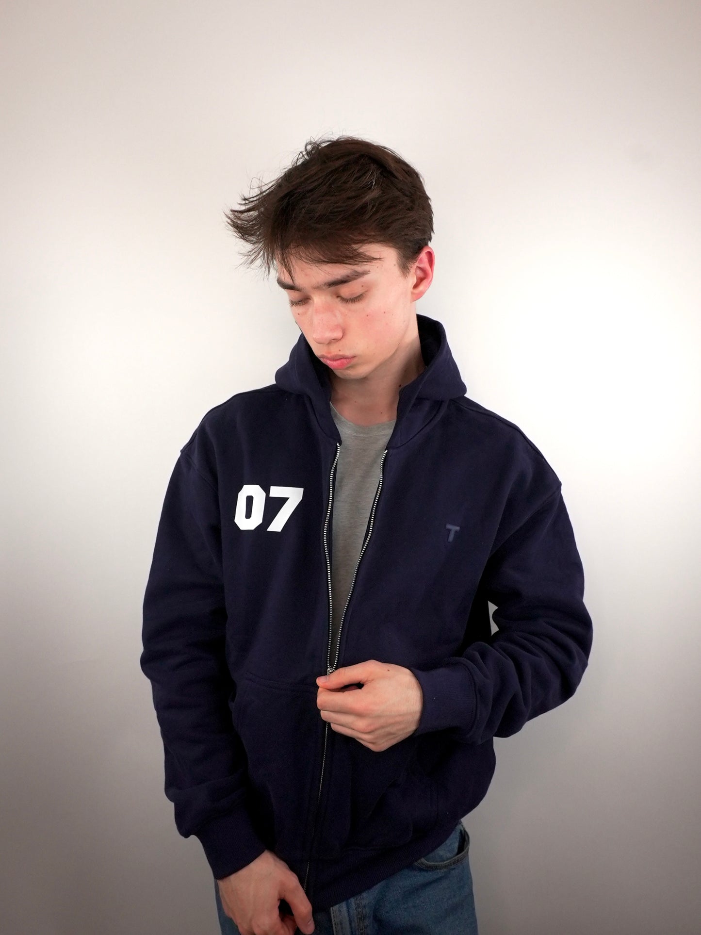 07 University hoodie